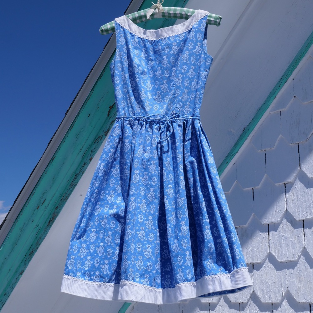 The cutest vintage 1950s/60s cotton garden lady novelty print fit & flare dress - Picture 8 of 10
